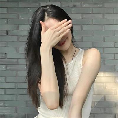 穿风信子蓝的少女